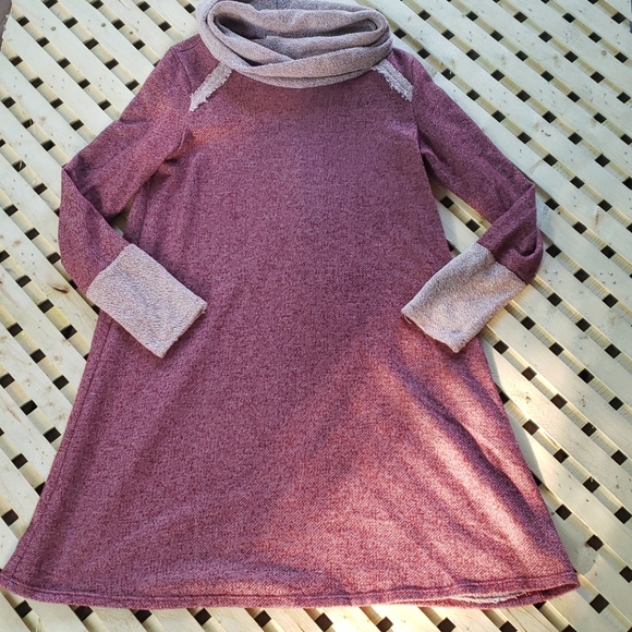 twenty Ten Dresses & Skirts - Twenty Ten dress size large